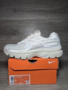 Nike Initiator Running Shoes Light Orewood Brown / Sail 394053-103 Womens Size 9